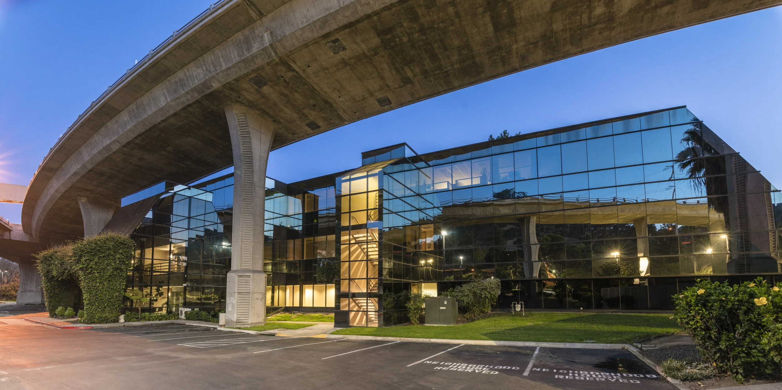 Ardent Enterprise Plaza — Photo 4